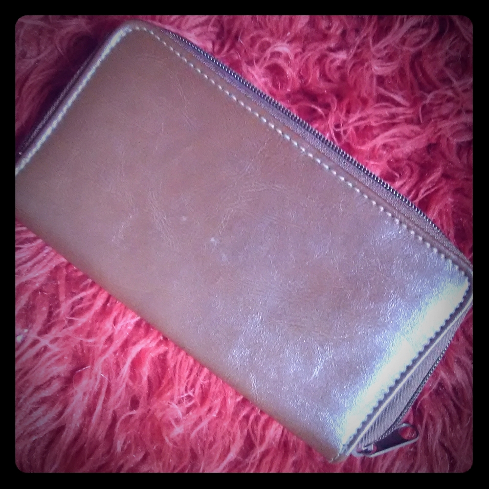 Women's brown leather clutch unbranded